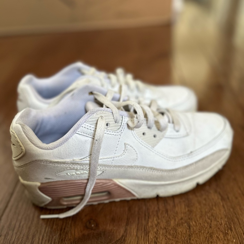 Nike Kids White and Mauve Sneakers